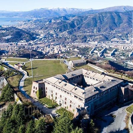 Forti Genova-Free Parking Castellaccio Apartment Bagian luar foto