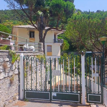 Forti Genova-Free Parking Castellaccio Apartment Bagian luar foto